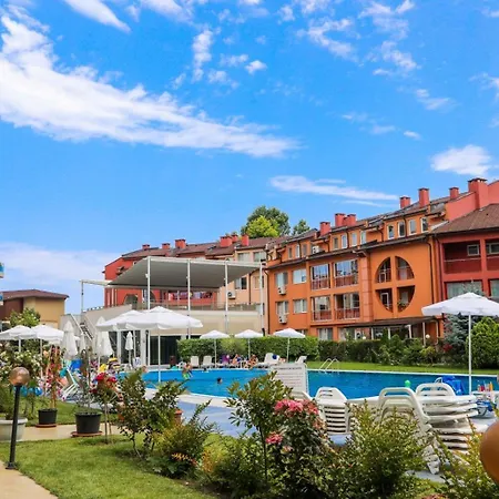 Apartmán Luxury First Line With Pool By The Sea