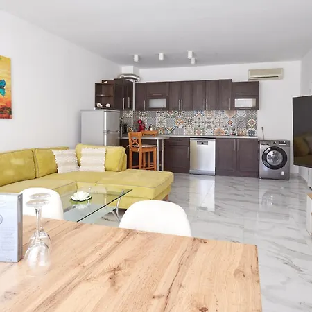 Luxury First Line With Pool By The Sea *