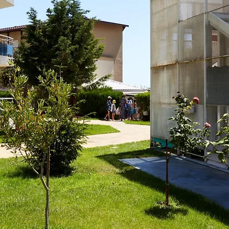 Luxury First Line With Pool By The Sea Nesebar