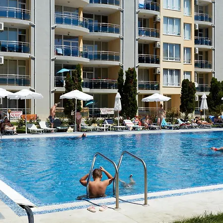 Apartmán Luxury First Line With Pool By The Sea *