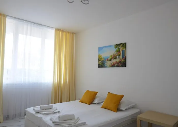 Apartment Luxury First Line With Pool By The Sea