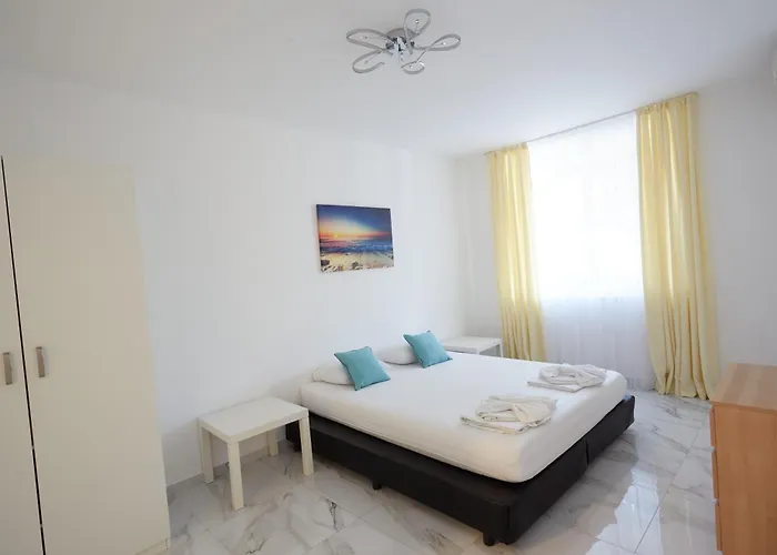 Luxury First Line With Pool By The Sea Apartment Nessebar