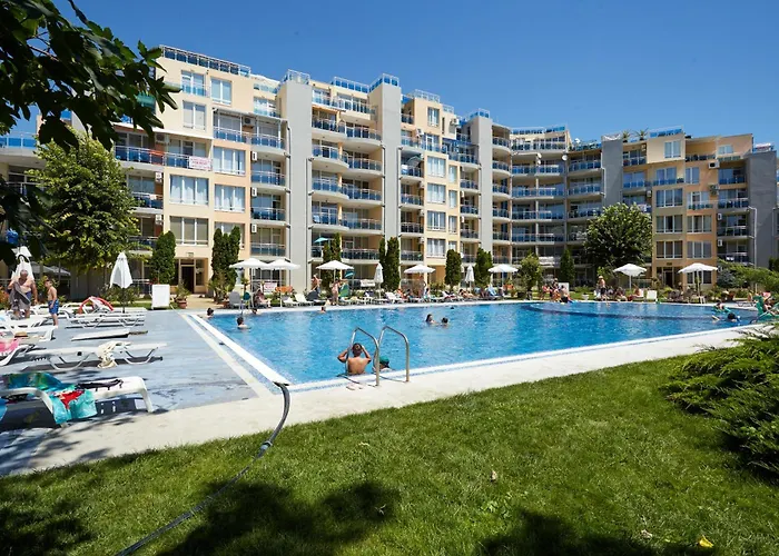 Apartment Luxury First Line With Pool By The Sea Nessebar