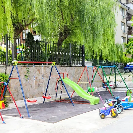 公寓 Luxury First Line With Pool By The Sea 内塞伯尔