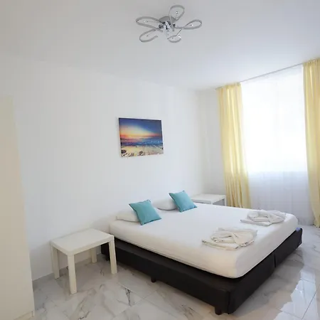 Luxury First Line With Pool By The Sea Apartment Nessebar
