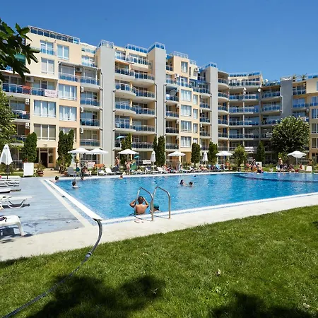 Apartment Luxury First Line With Pool By The Sea Nesebar