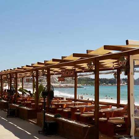 Appartement Luxury First Line With Pool By The Sea