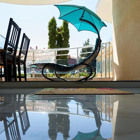 Luxury First Line With Pool By The Sea Apartment