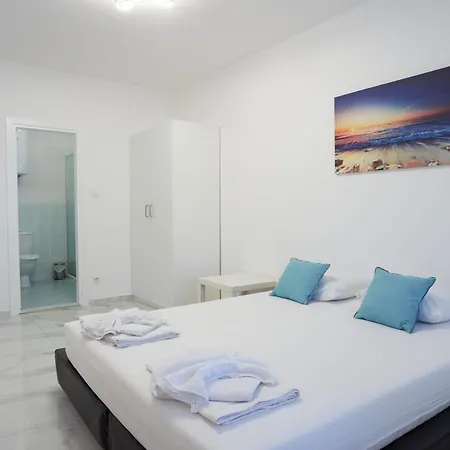 Luxury First Line With Pool By The Sea Apartment Nesebar