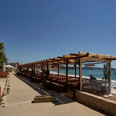 Luxury First Line With Pool By The Sea 公寓 内塞伯尔